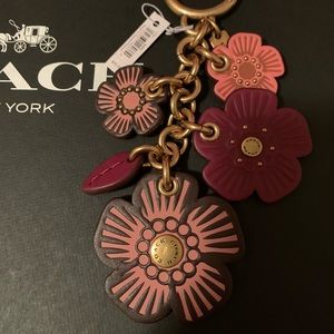NWT Coach yea Rose Bag charm Keychain